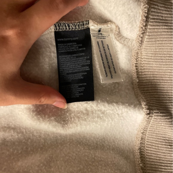 Tommy Hilfiger Beige Logo Zip up with fleece material inside - Picture 6 of 8
